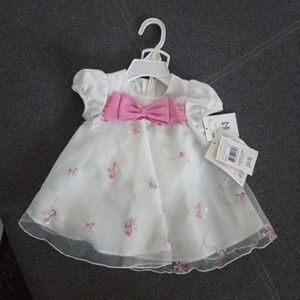 Baby girl's formal dress size 0-3 months